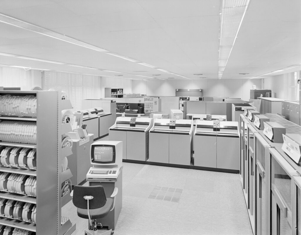IBM 370 mainframe model 155.